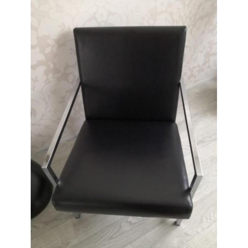 Leuk zitje, 2 fauteuiltjes en een tafeltje