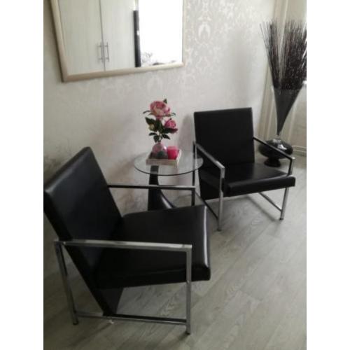 Leuk zitje, 2 fauteuiltjes en een tafeltje