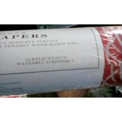 6 rollen behang, Rood met zilveren krullen, vinyl afwasbaar
