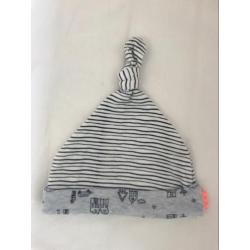 Baby overslagromper en mutsje maat 50/56