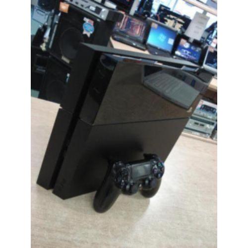Gezocht div. PlayStation 4 consoles - U.P. Dordrecht