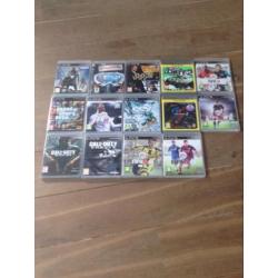 PlayStation 3 met 3 controllers en 14 spellen