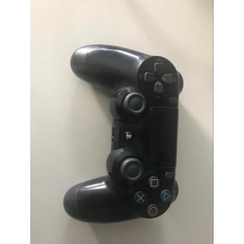 PlayStation 4 defect 2controlers+ kabels en GTA5 en fifa17