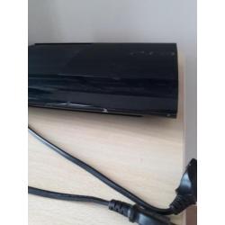 Ps3 slim (500gb) +6spellen en 2 officiële controllers