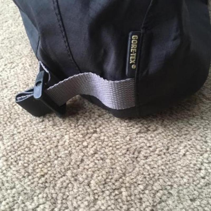 Häglofs Gore Tex pet