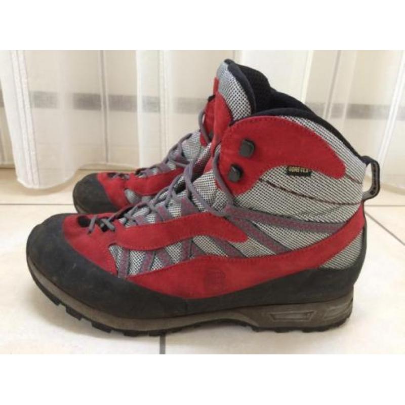 bergschoenen hanwag yuma gtx maat 45 (10,5) zgan! rood