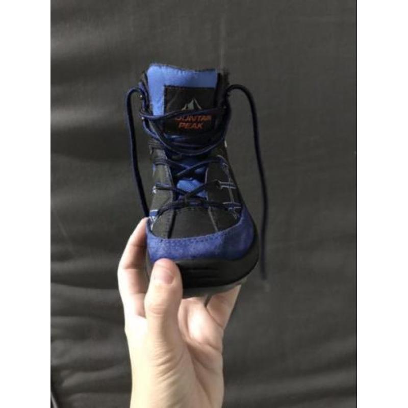 Bergschoenen maat 28