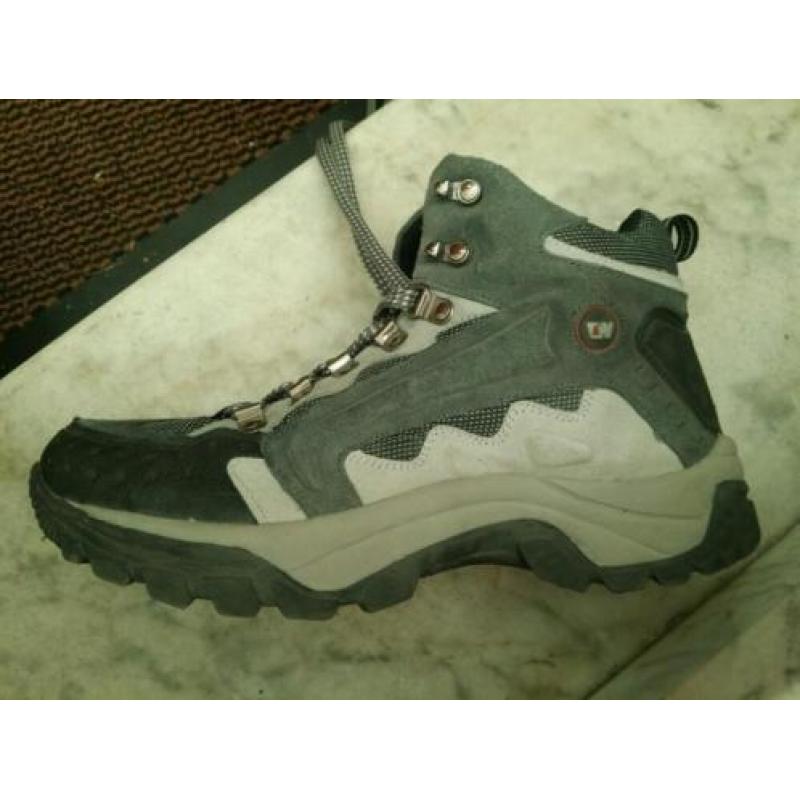 Berg- / wandelschoenen maat 41